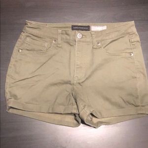 Green midi shorts
